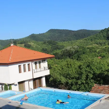 бадевски рай- къща софия Villa Veliko Tărnovo