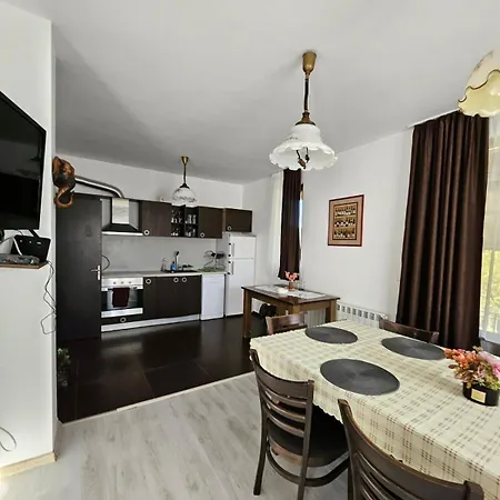 бадевски рай- къща софия Villa Veliko Tŭrnovo